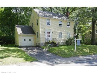 30 Fern St, Waterbury, CT 06704-2512