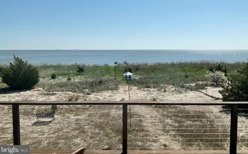 107 Sandpiper Dr, Slaughter Beach DE  19963-4923 exterior