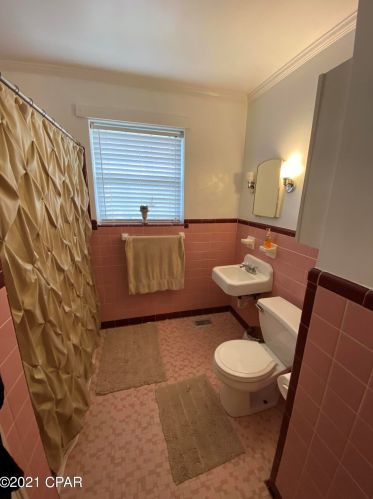 4334 7th Ave, Marianna FL  32446-2037 exterior