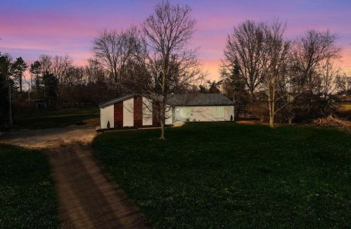 7554 Palmer Rd, Pataskala, OH 43062-9024