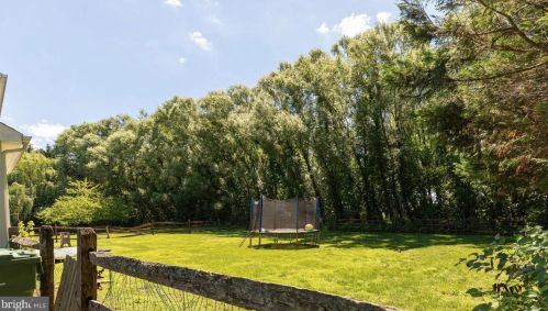 20 Kings Ct, Swedesboro NJ  08085-5033 exterior