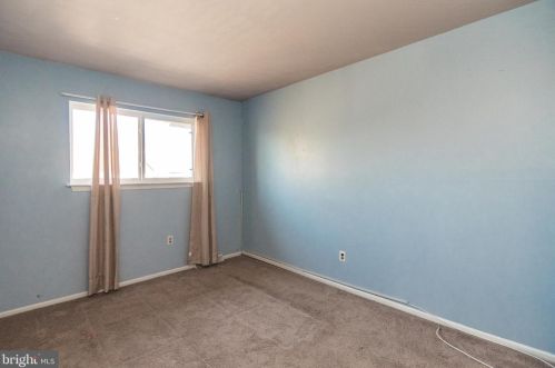 9 Cedar Creek Ct, Bear DE  19701-1001 exterior