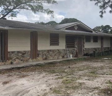 5912 Pinetree Dr, Fort Pierce, FL 34982-3257