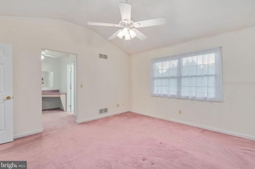 7772 Cross Creek Cir, Breinigsville PA  18031-1317 exterior