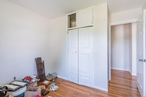 21 Greenfield St, Waterford CT  06385-3907 exterior