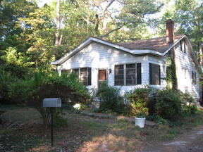 2107 Nine Mile Rd, Sandston, VA 23150-1659
