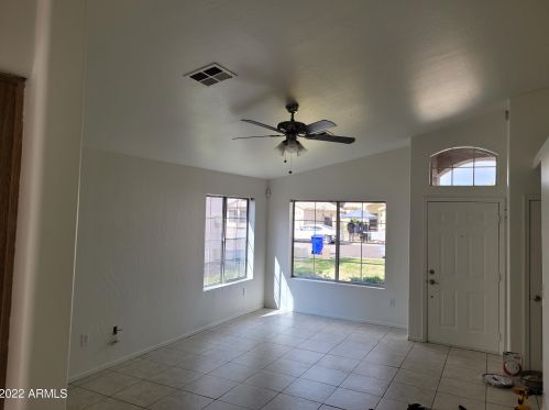 937 Whitten St, Chandler, AZ 85225-6449
