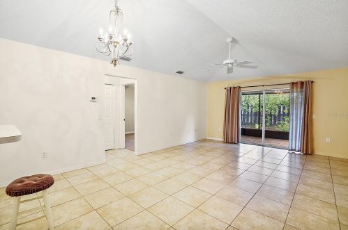 1103 Juniper Ct, Tavares FL  32778-4987 exterior