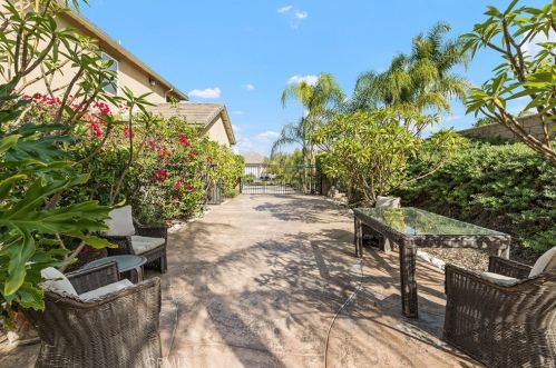 888 Highridge St, Riverside CA  92506-7564 exterior