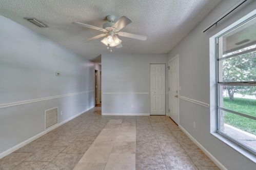 194 Elm Dr, Orange City FL  32763-7401 exterior