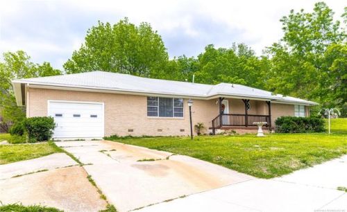 900 2nd St, Mcalester, OK 74501-4108