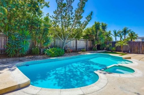 6381 Amberly St, San Diego CA  92120-2101 exterior