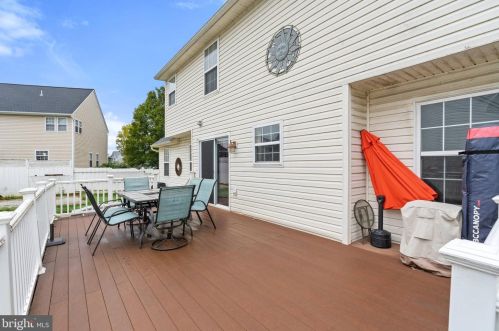 578 Crosswinds Dr, Charles Town WV  25414-3917 exterior