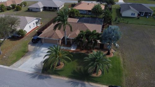 20 Crestwood Cir, Lehigh Acres, FL 33936-5944