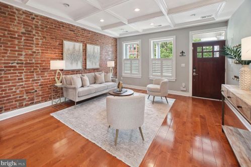 421 11th St, Washington, DC 20004-1302
