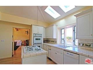 2159 Linda Flora Dr, Los Angeles CA  90077-1408 exterior