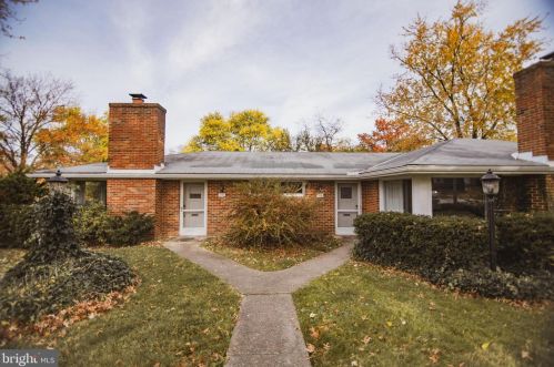 20 Round Hill Rd, Camp Hill, PA 17011-2635