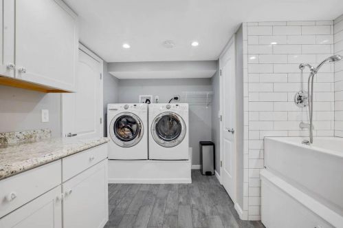 8310 Skelton Ct, Blacklick OH  43004-8750 exterior