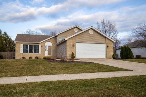 10641 Manor Dr, Dyer, IN 46373-9119