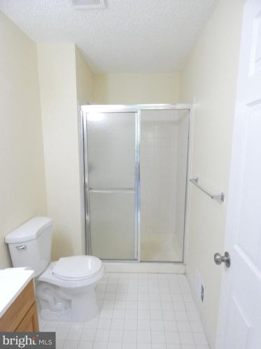 31 Rickard Ct, Lawrence Township NJ  08648-2669 exterior