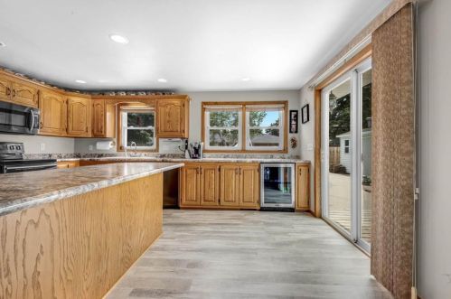 1611 Delores St, Green Bay, WI 54304-3342