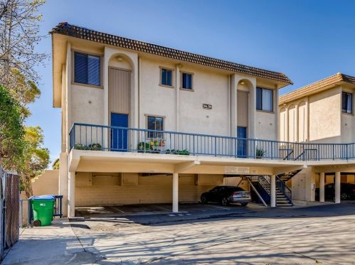 2351 Altisma Way, Carlsbad CA  92009-6315 exterior