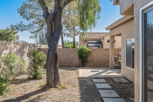 22209 Las Brizas Ln, Sun City AZ 85375-2858 exterior