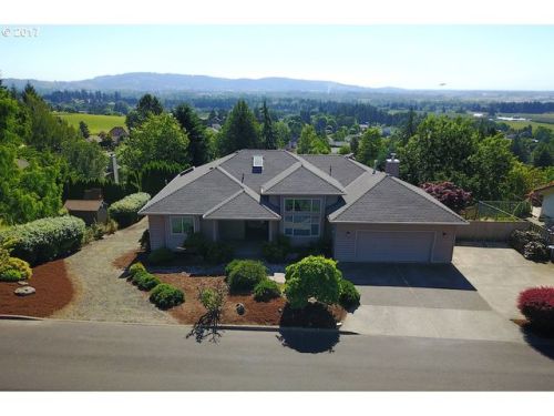 259 Brier Ave, Dundee, OR 97115-1007