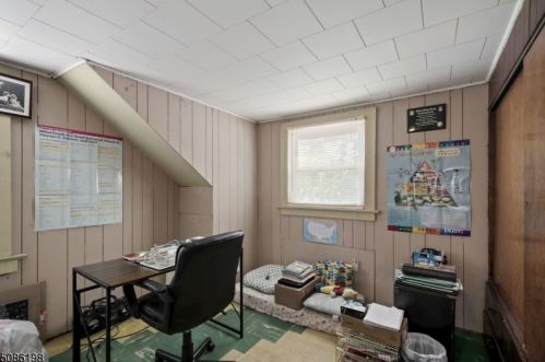 706 Drake Ave, Roselle NJ  07203-2218 exterior