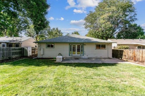 2824 Jackson St, Denver CO 80210-5639 exterior