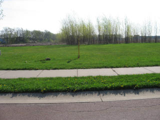 153 Creekside Dr, Mankato MN  56001-6442 exterior