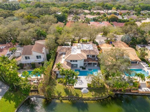 3051 35 St, Hollywood FL 33021-2627 exterior