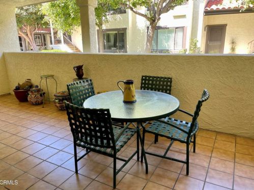 2043 Majorca Dr, Oxnard CA exterior