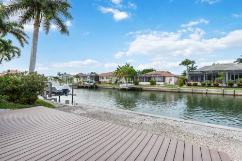 773 Holly Ct, Marco Island FL  34145-1915 exterior