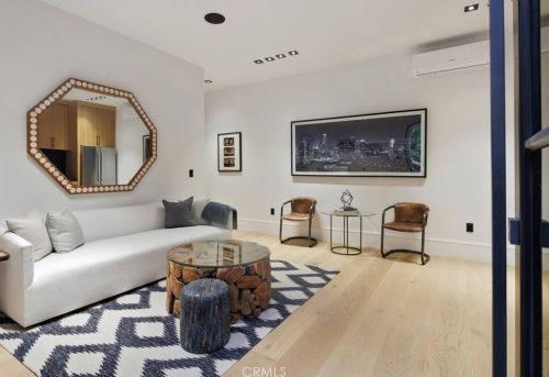 4508 Haskell Ave, Van Nuys CA  91436-3148 exterior