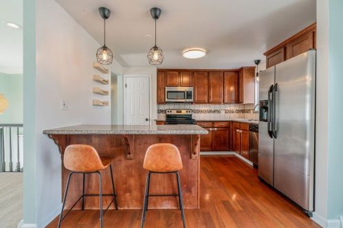 2422 Rolling Farms Rd, Glenshaw PA  15116-2564 exterior