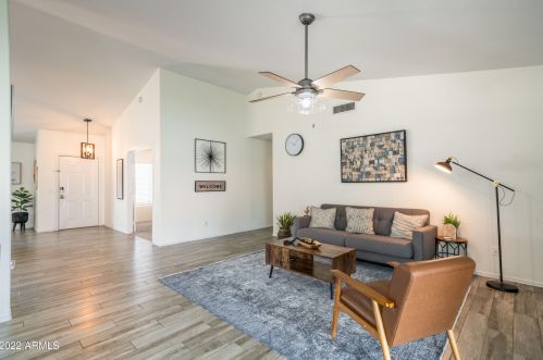 1320 Scott Ave, Gilbert AZ 85234-3687 exterior