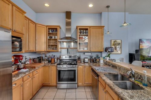 2902 Irving St, Denver CO 80211-3630 exterior