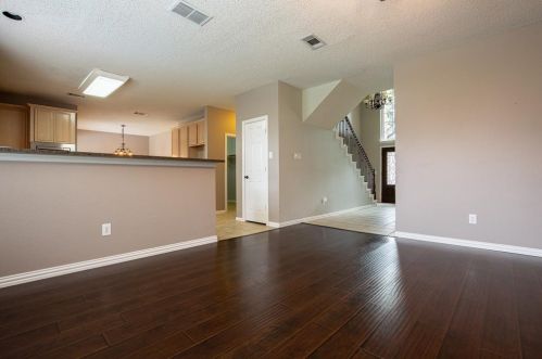 1519 Rustic Timbers Ln, Lewisville TX  75028-1432 exterior