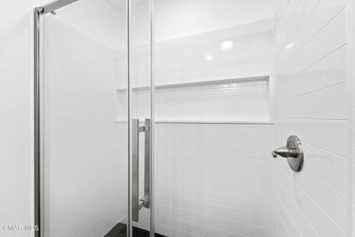 2169 Marvel Ave, Simi Valley CA  93065-2211 exterior