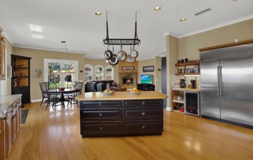 30419 Canyon Estates Rd, Vista CA  92084-1043 exterior