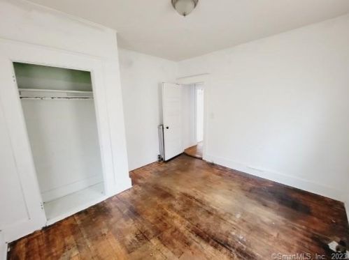 249 Vauxhall St, United States Coast Guard Ac CT  06320-3840 exterior