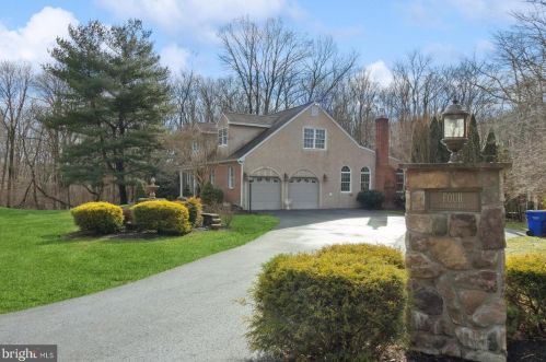 4 Newlin Way, Glen Mills PA  19342-1259 exterior