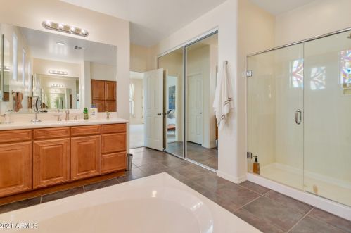 35313 26 Ave, Phoenix AZ 85086-6652 exterior