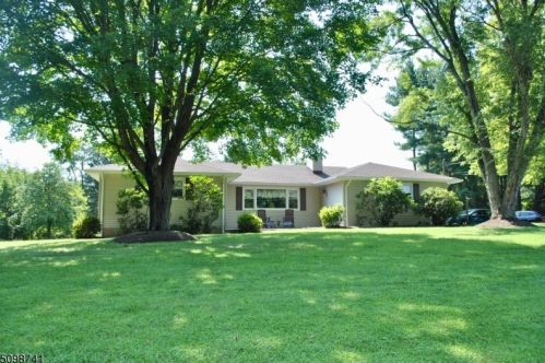 364 Old York Rd, Flemington, NJ 08822-1933