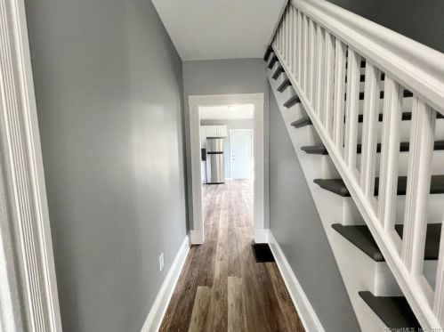 22 Viets St, United States Coast Guard Ac CT  06320-3324 exterior