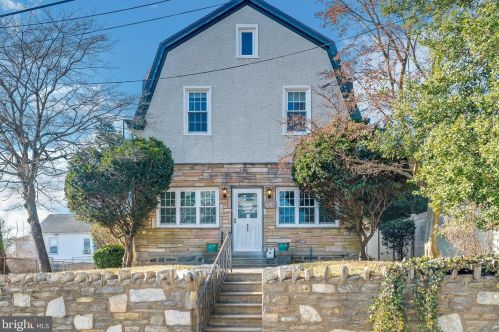 926 Jenkintown Rd, Melrose Park, PA 19027-1651