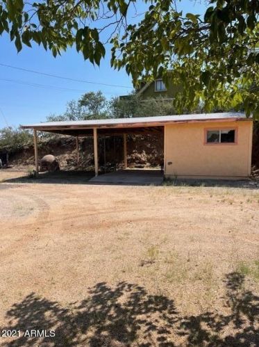 294 Salas Ln, Globe, AZ 85501-2380