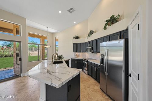 4973 Barwick Dr, Cave Creek, AZ 85331-3328
