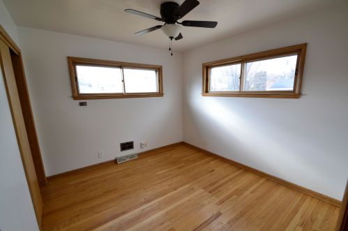 9329 Melvina St, Milwaukee WI 53222-2536 exterior